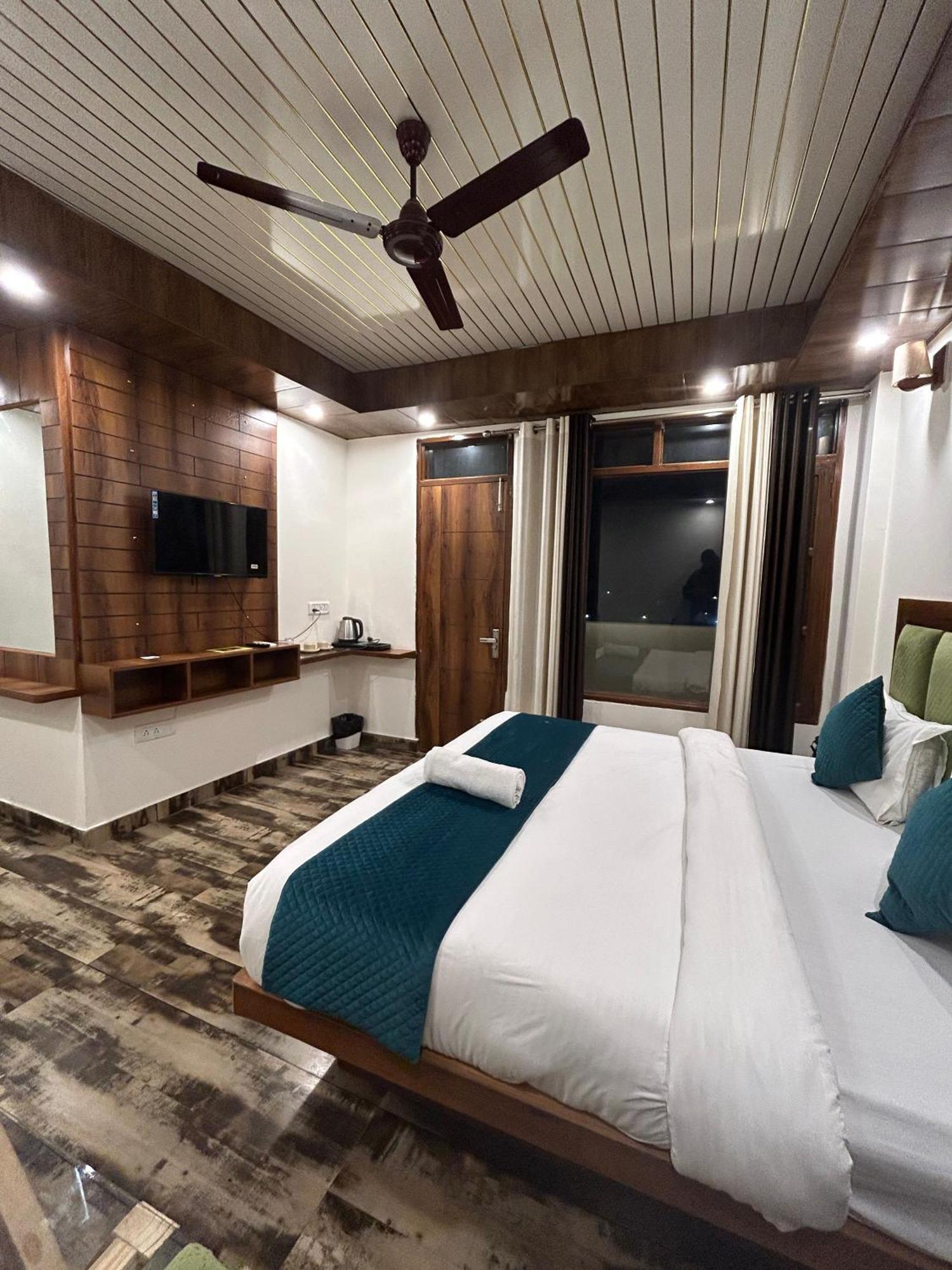 Hotel Royal Orbit By Arony Hospitality Dehradun Dış mekan fotoğraf