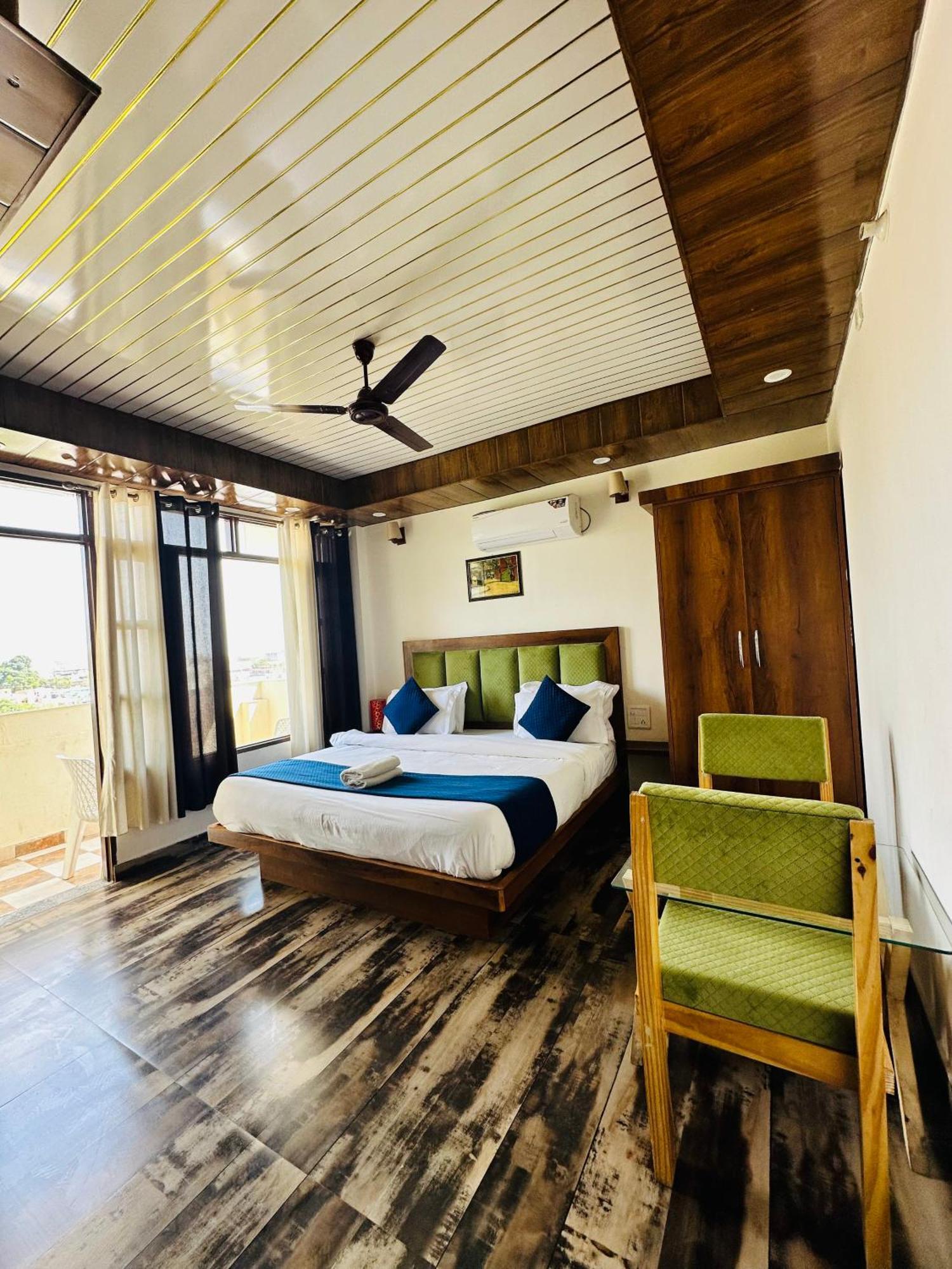 Hotel Royal Orbit By Arony Hospitality Dehradun Dış mekan fotoğraf