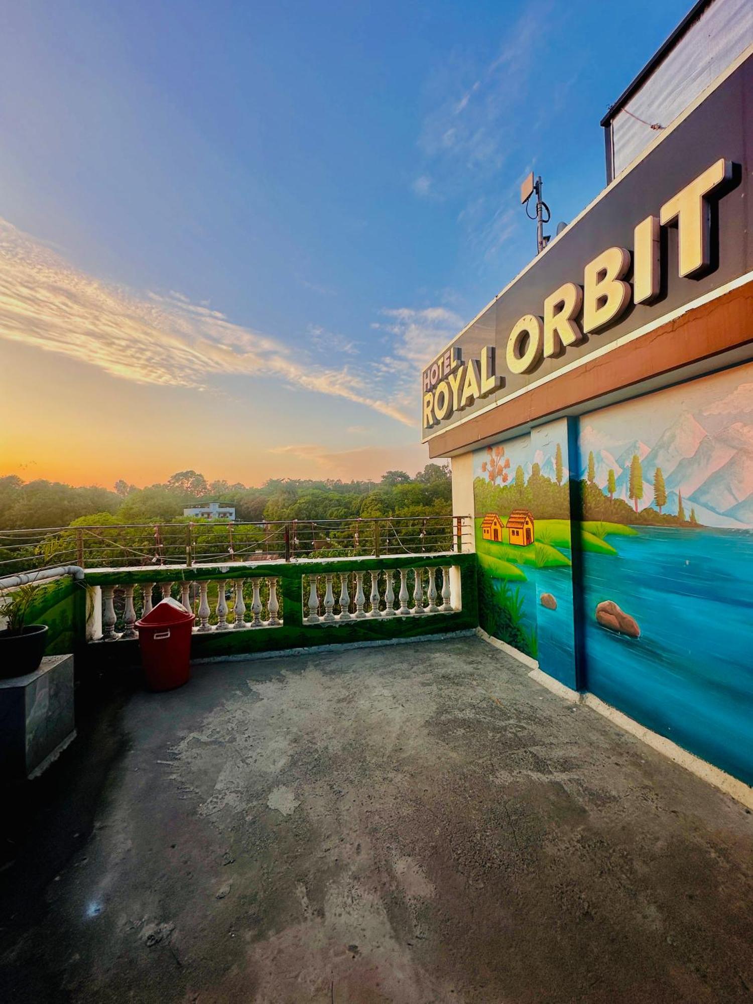 Hotel Royal Orbit By Arony Hospitality Dehradun Dış mekan fotoğraf